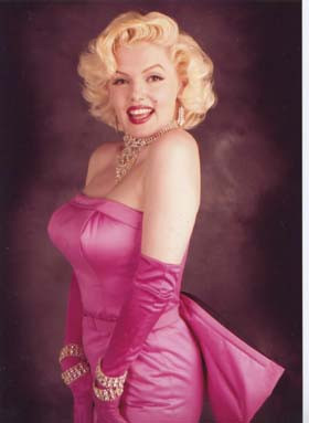 Marilyn Monroe Lookalike S
